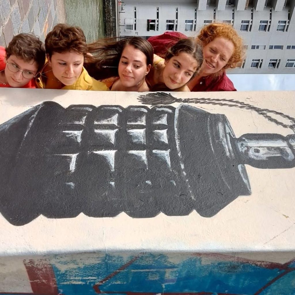 Photo_03_Q_grenade